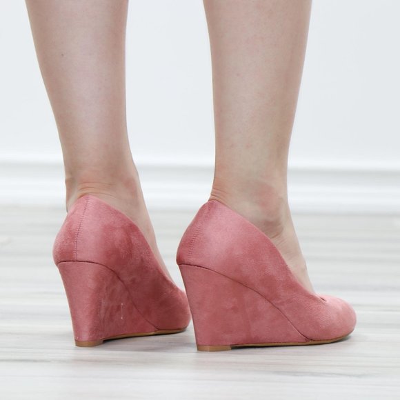 Low Wedge Heel Mauve Faux Suede Round Toe - Picture 6 of 11